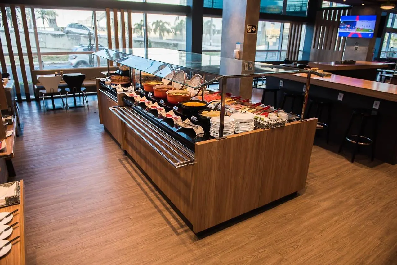Ibis Natal Hotel 3*,